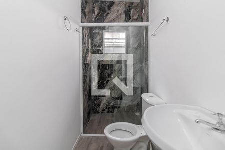 Banheiro de kitnet/studio para alugar com 1 quarto, 30m² em Cangaiba, São Paulo