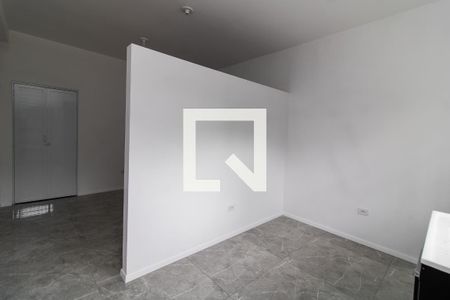 Quarto de kitnet/studio para alugar com 1 quarto, 30m² em Cangaiba, São Paulo