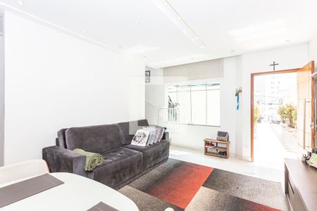 Sala de casa de condomínio à venda com 3 quartos, 100m² em Vila Brasílio Machado, São Paulo