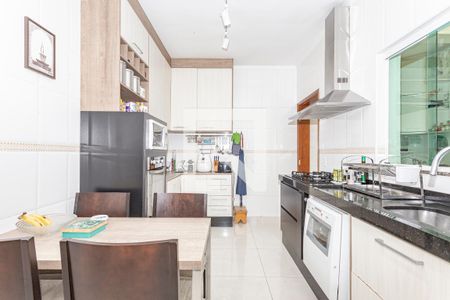 Casa de condomínio à venda com 100m², 3 quartos e 2 vagas Casa de condomínio à venda com 100m², 3 quartos e 2 vagasCozinha