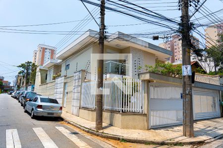 Casa à venda com 148m², 3 quartos e 2 vagasFachada