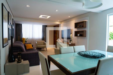 Sala de casa à venda com 3 quartos, 148m² em Vila Bastos, Santo André