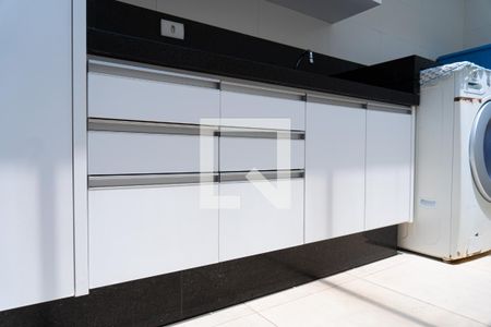 Casa à venda com 148m², 3 quartos e 2 vagas area de serviço