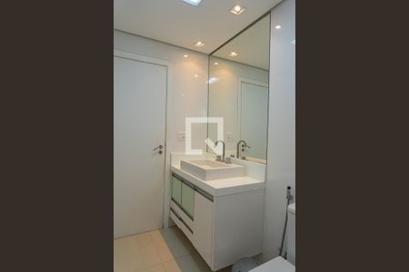 Casa à venda com 148m², 3 quartos e 2 vagasBanheiro da Suíte