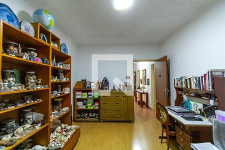 Casa à venda com 291m², 3 quartos e 6 vagasQuarto 2