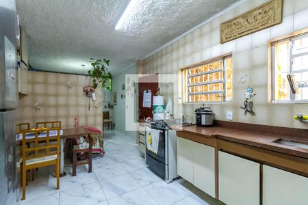 Casa à venda com 291m², 3 quartos e 6 vagasCozinha