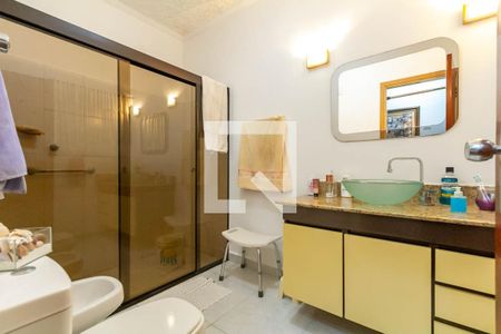 Casa à venda com 291m², 3 quartos e 6 vagasBanheiro Social