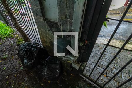 Casa à venda com 291m², 3 quartos e 6 vagasJardim