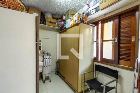 Casa à venda com 291m², 3 quartos e 6 vagasQuarto de Serviço