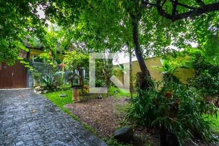 Casa à venda com 291m², 3 quartos e 6 vagasJardim