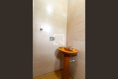 Casa à venda com 291m², 3 quartos e 6 vagasBanheiro de Serviço