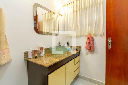 Casa à venda com 291m², 3 quartos e 6 vagasBanheiro Social