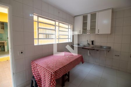 Casa à venda com 400m², 3 quartos e 2 vagas Casa à venda com 400m², 3 quartos e 2 vagasCozinha