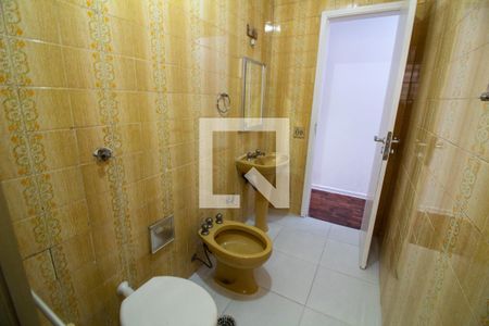 Casa à venda com 400m², 3 quartos e 2 vagas Casa à venda com 400m², 3 quartos e 2 vagasBanheiro