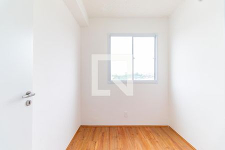 Quarto 1 de apartamento para alugar com 2 quartos, 33m² em Jardim Itacolomi, São Paulo
