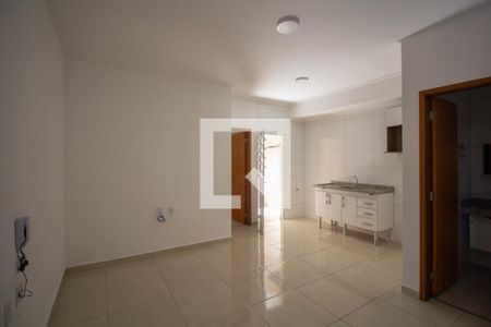 Sala/Cozinha de kitnet/studio para alugar com 1 quarto, 37m² em Vila Carmosina, São Paulo