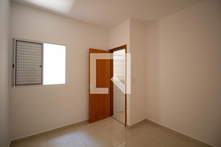 Quarto de kitnet/studio para alugar com 1 quarto, 37m² em Vila Carmosina, São Paulo