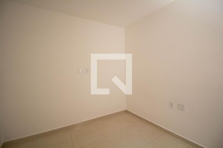 Quarto de kitnet/studio para alugar com 1 quarto, 37m² em Vila Carmosina, São Paulo