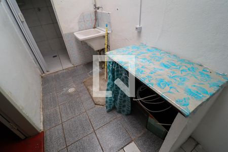 Casa para alugar com 49m², 1 quarto e 1 vagaÁrea de Serviço