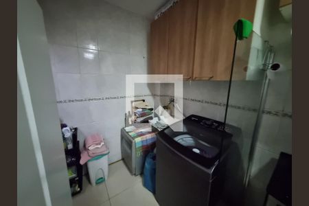 Casa de condomínio à venda com 70m², 2 quartos e 1 vagaÁrea de Serviço