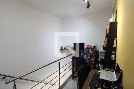 Casa de condomínio à venda com 70m², 2 quartos e 1 vagaEscritório