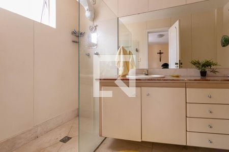 Apartamento à venda com 260m², 4 quartos e 3 vagasBanheiro da Suíte