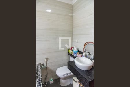 Casa à venda com 156m², 3 quartos e 1 vagaBanheiro da suíte 2