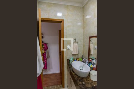 Casa à venda com 156m², 3 quartos e 1 vagaBanheiro da suíte 1