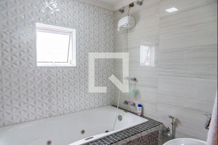 Casa à venda com 156m², 3 quartos e 1 vagaBanheiro da suíte 2