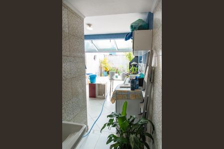 Casa à venda com 156m², 3 quartos e 1 vagaLavanderia