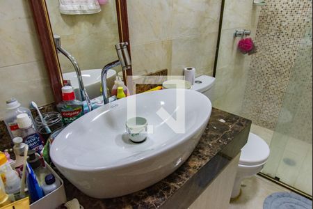 Casa à venda com 156m², 3 quartos e 1 vagaBanheiro da suíte 1