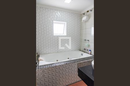 Casa à venda com 156m², 3 quartos e 1 vagaBanheiro da suíte 2