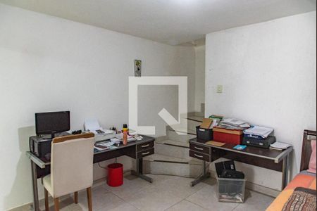 Casa à venda com 156m², 3 quartos e 1 vagaEscritório