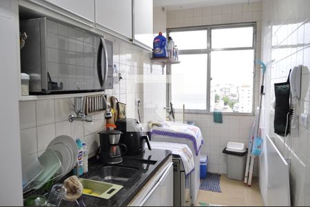 Cozinha de apartamento para alugar com 2 quartos, 51m² em Todos Os Santos, Rio de Janeiro