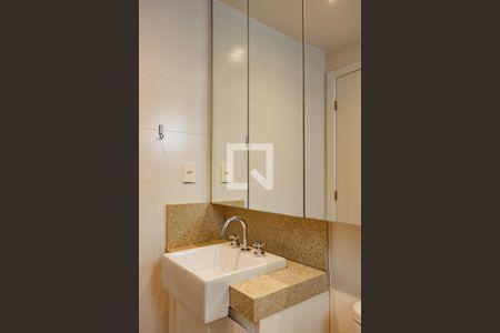 Apartamento à venda com 68m², 2 quartos e 2 vagasBanheiro da Suíte