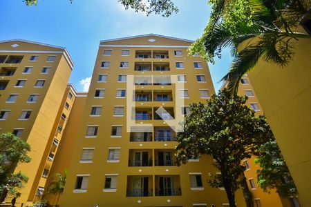Apartamento para alugar com 64m², 3 quartos e 1 vaga Apartamento para alugar com 64m², 3 quartos e 1 vagaFachada