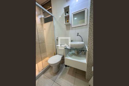 Banheiro de apartamento para alugar com 1 quarto, 37m² em Copacabana, Rio de Janeiro