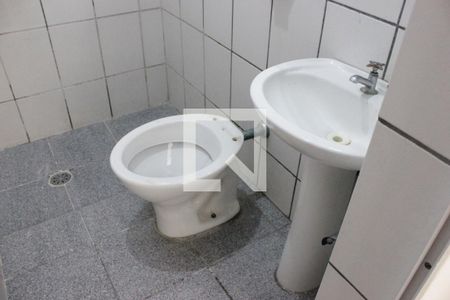 Banheiro de casa para alugar com 1 quarto, 80m² em Jardim Paraventi, Guarulhos