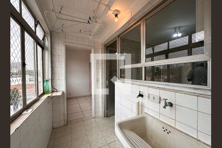 Apartamento para alugar com 70m², 2 quartos e 1 vagaÁrea de Serviço