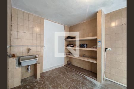 Casa à venda com 240m², 2 quartos e 2 vagas Casa à venda com 240m², 2 quartos e 2 vagasÁrea de Serviço