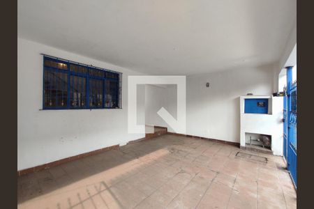 Casa à venda com 240m², 2 quartos e 2 vagas Casa à venda com 240m², 2 quartos e 2 vagasGaragem