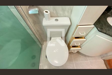 Apartamento à venda com 55m², 2 quartos e 1 vagaBanheiro Social