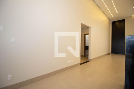 Sala de casa de condomínio para alugar com 3 quartos, 244m² em Condomínio Van Gogh Colonia Agricola Samambaia - Taguatinga - Distrito Federal, Brasília