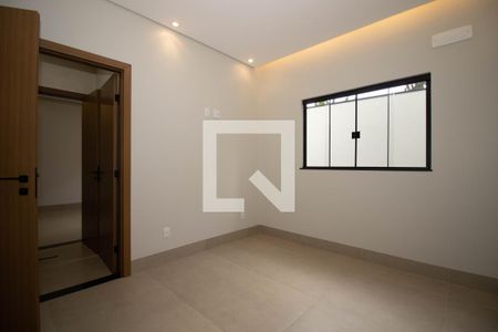 Suíte 1 de casa de condomínio para alugar com 3 quartos, 244m² em Condomínio Van Gogh Colonia Agricola Samambaia - Taguatinga - Distrito Federal, Brasília
