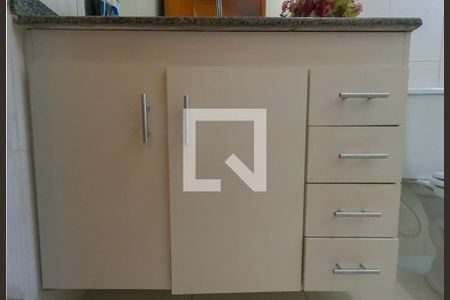 Apartamento para alugar com 85m², 3 quartos e 2 vagas Apartamento para alugar com 85m², 3 quartos e 2 vagasBanheiro da Suíte - armário