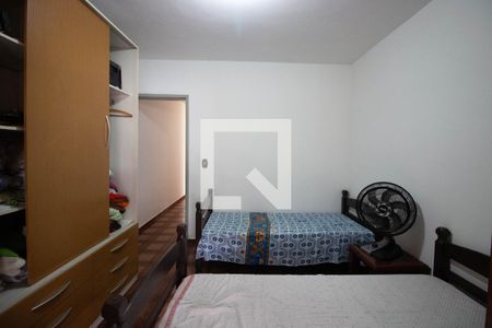 Casa à venda com 162m², 5 quartos e 2 vagas Casa à venda com 162m², 5 quartos e 2 vagasQuarto 1