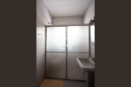 Casa à venda com 162m², 5 quartos e 2 vagas Casa à venda com 162m², 5 quartos e 2 vagasBanheiro 2