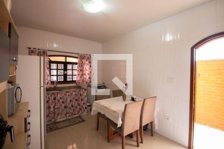 Casa à venda com 162m², 5 quartos e 2 vagas Casa à venda com 162m², 5 quartos e 2 vagasCasa 2