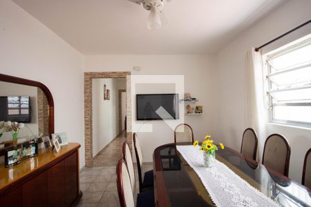 Casa à venda com 162m², 5 quartos e 2 vagas Casa à venda com 162m², 5 quartos e 2 vagasSala de Jantar