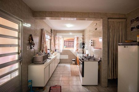 Casa à venda com 162m², 5 quartos e 2 vagas Casa à venda com 162m², 5 quartos e 2 vagasCozinha